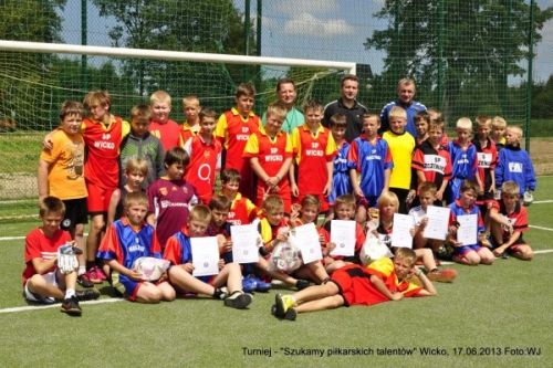 Grafika #0: Turniej Piłki Nożnej - "Szukamy Piłkarskich Talentów"