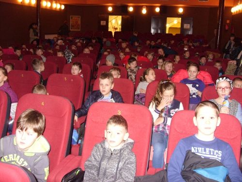 Grafika #0: Wyjazd do kina kl. 0 - III