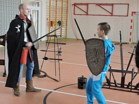 Grafika #0: Żywa lekcja historii