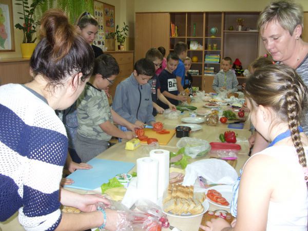 Grafika #0: Śniadanie na dobry start w klasie III