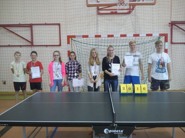 Grafika #0: Drużynowe zawody tenisa stołowego