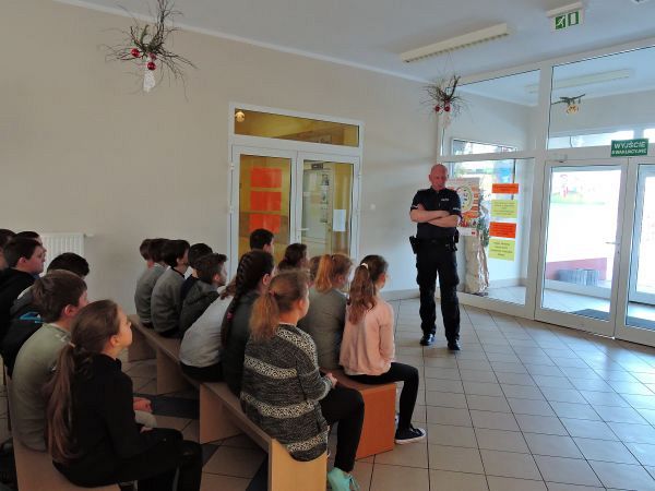 Grafika #0: Bezpieczeństwo podczas ferii zimowych - spotkanie z policjantem