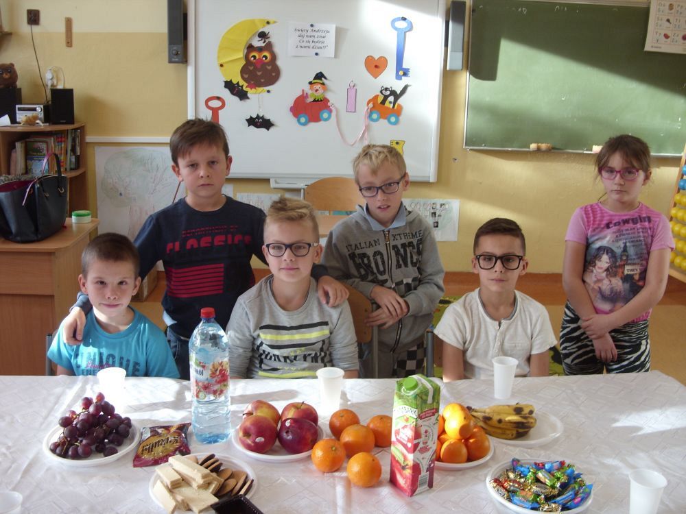 Grafika #0: Andrzejkowe wróżby w kl. I-III