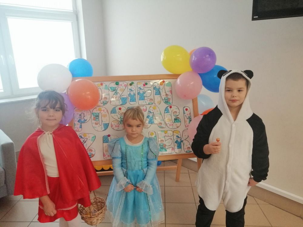 Grafika #0: Dzień Postaci z Bajek w naszej szkole