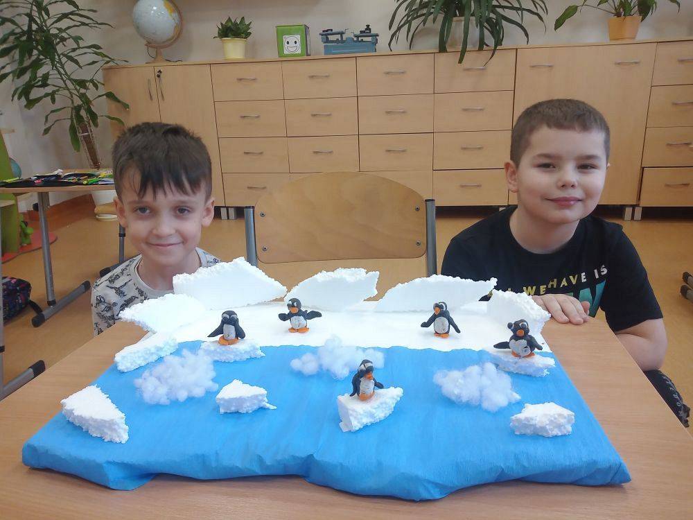 Grafika #0: Arktyka i Antarktyda oczami drugoklasistów