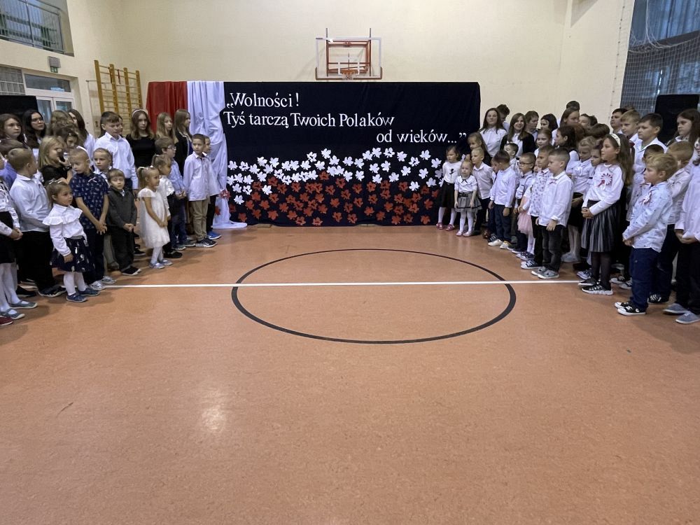 Grafika #0: "Szkoła do hymnu" 2022