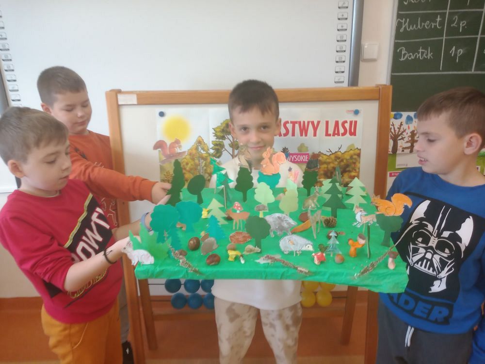 Grafika #0: Konkurs - "Tajemnie lasu" kl.3