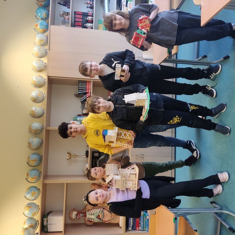 Grafika #0: Technika - prace uczniów klasy 5