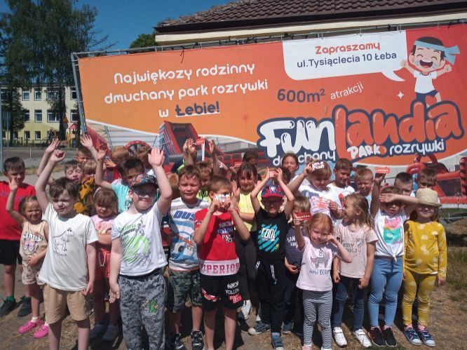 Grafika #0: Wycieczka do Funlandii