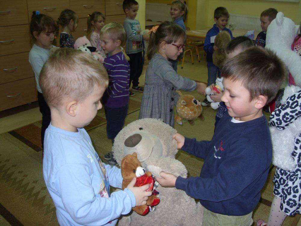 Grafika #0: Dzień Pluszowego Misia