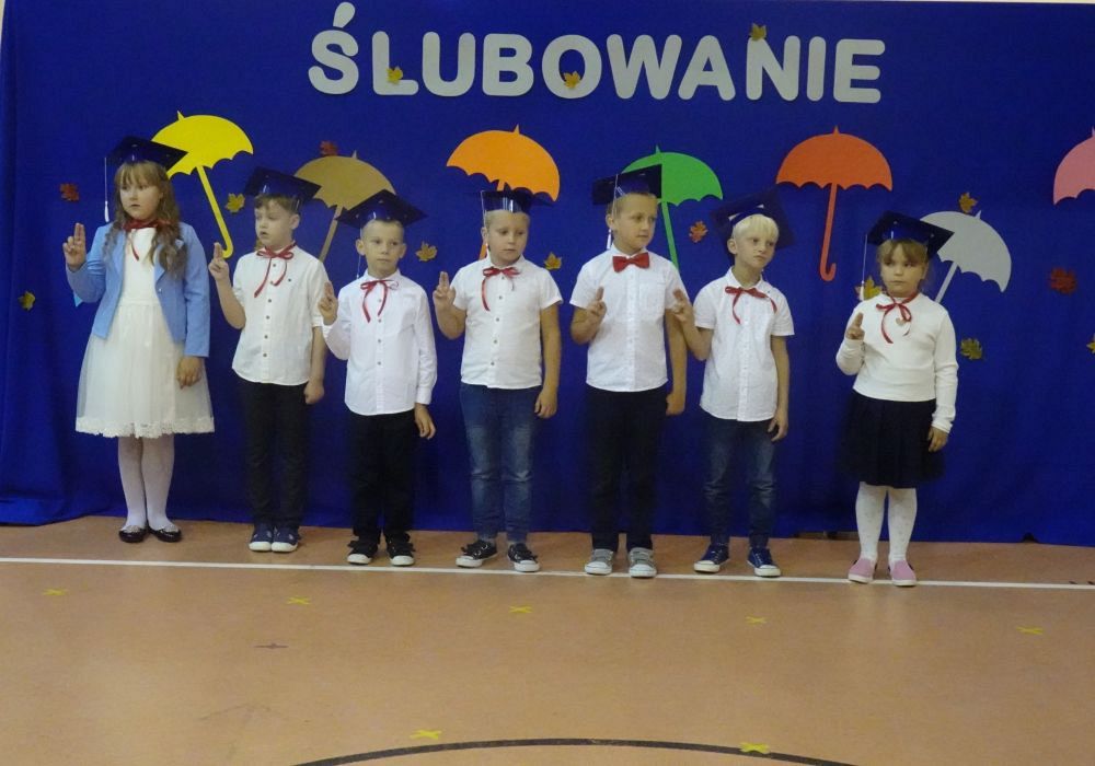 Grafika #0: Ślubowanie klasy I