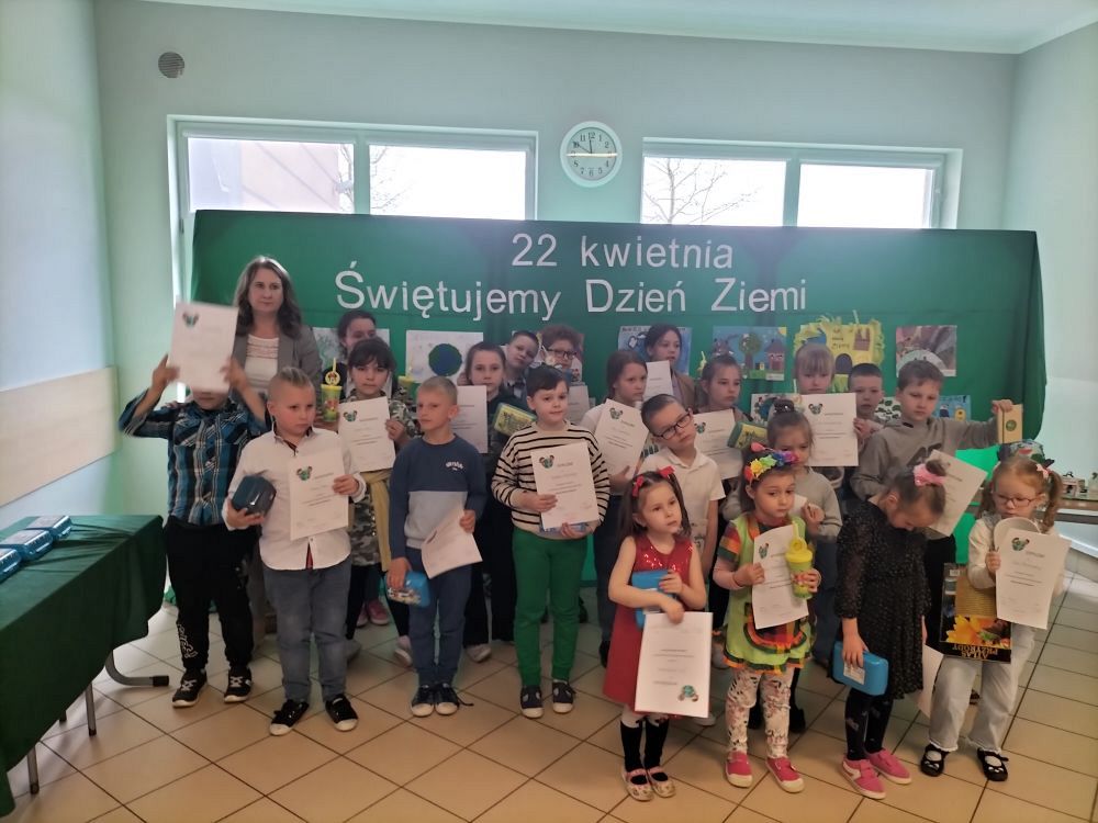 Grafika #0: Szkolny konkurs recytatorski "Nasza Ziemia Zielona"