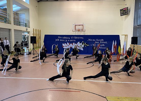 Grafika 8: Święto Odzyskania Niepodległości