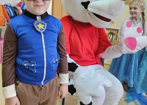 Grafika 3: Dzień Postaci z Bajek