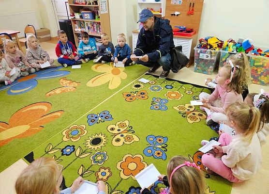 Grafika 2: Dzień Poczty i Znaczka Pocztowego