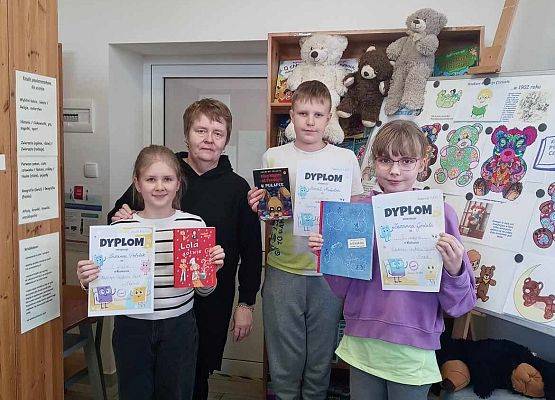 Grafika 1: Konkurs Pięknego Czytania Bajek  o Misiach