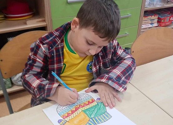 Grafika 12: "W KRÓLESTWIE KSIĄŻEK" - Pasowanie na czytelnika uczniów klasy pierwszej  w bibliotece szkolnej. NPRc 2.0