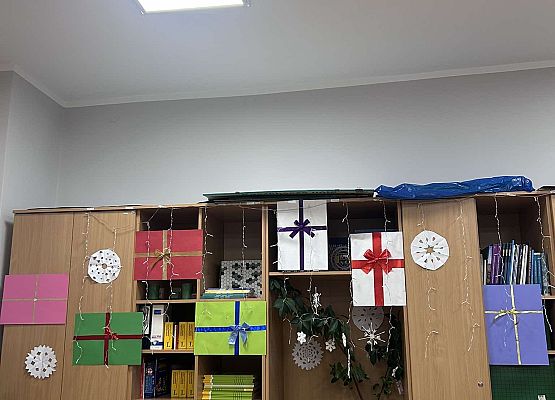 Grafika 7: Konkurs na najładniej udekorowaną klasę z okazji Świąt Bożego Narodzenia