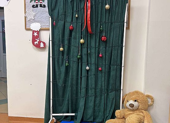 Grafika 8: Konkurs na najładniej udekorowaną klasę z okazji Świąt Bożego Narodzenia