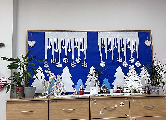 Grafika 9: Konkurs na najładniej udekorowaną klasę z okazji Świąt Bożego Narodzenia