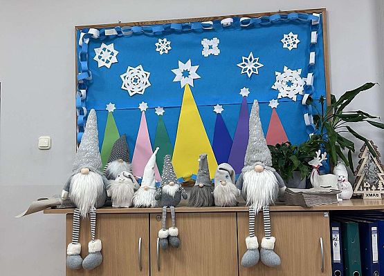 Grafika 10: Konkurs na najładniej udekorowaną klasę z okazji Świąt Bożego Narodzenia