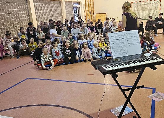 Grafika 4: Koncert Bajek Disneya