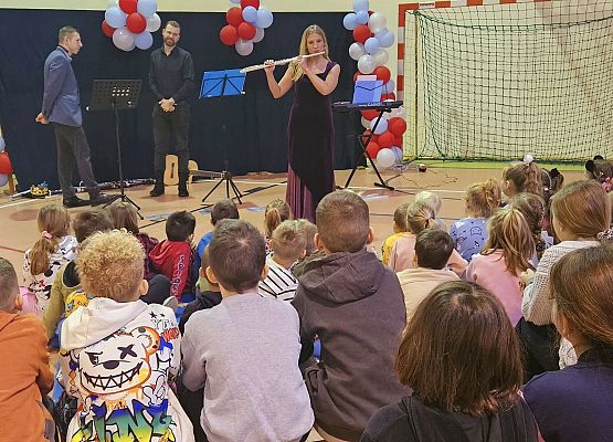 Grafika 5: Koncert Bajek Disneya