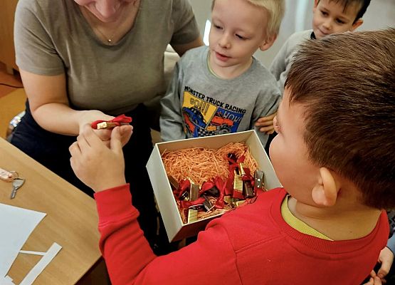 Grafika 10: Dzień Kobiet