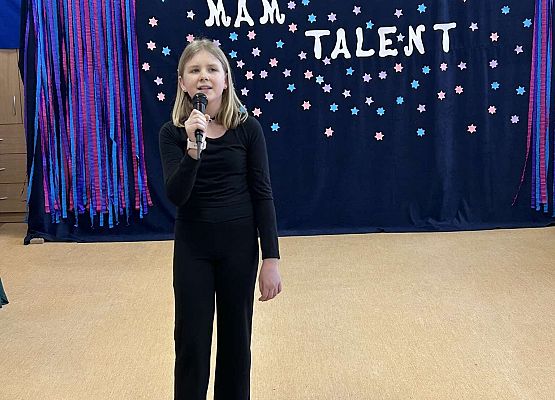 Grafika 1: Szkolny Mam Talent