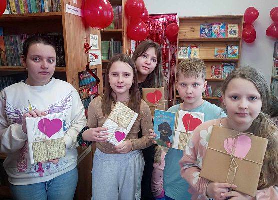 Grafika 5: Walentynki w bibliotece szkolnej