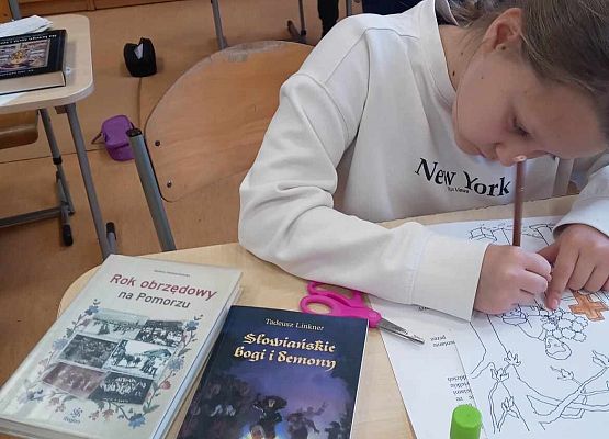 Grafika 13: Wszystkich Świętych i Zaduszki na Kaszubach