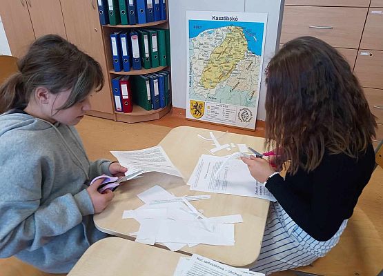 Grafika 24: Wszystkich Świętych i Zaduszki na Kaszubach