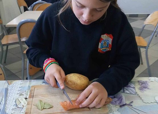 Grafika 13: Ciekawe lekcje kaszubskiego – ziemniaczane stwory