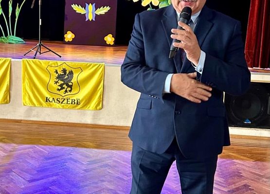 Grafika 7: 54  Konkurs Recytatorski Literatury Kaszubskiej   "Rodnô Mòwa"