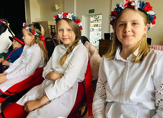 Grafika 12: 54  Konkurs Recytatorski Literatury Kaszubskiej   "Rodnô Mòwa"