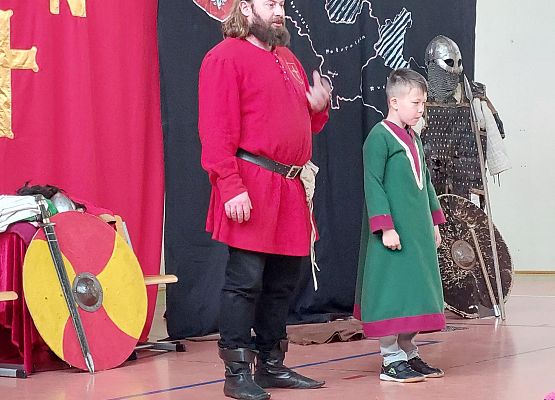 Grafika 2: Żywa lekcja historii