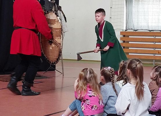 Grafika 3: Żywa lekcja historii