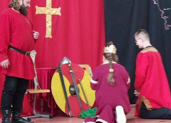 Grafika 15: Żywa lekcja historii