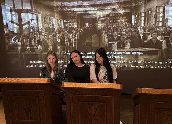 Grafika 47: Wycieczka do Warszawy