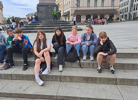 Grafika 8: Wycieczka do Warszawy