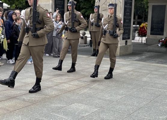 Grafika 9: Wycieczka do Warszawy