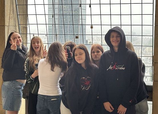 Grafika 12: Wycieczka do Warszawy