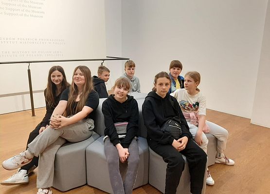 Grafika 17: Wycieczka do Warszawy