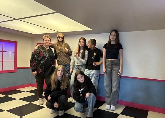 Grafika 16: Wycieczka do Warszawy