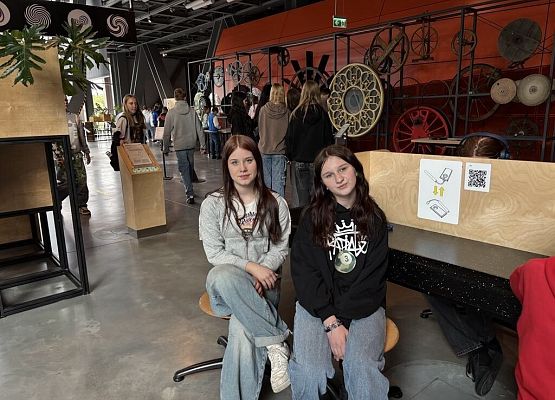 Grafika 53: Wycieczka do Warszawy