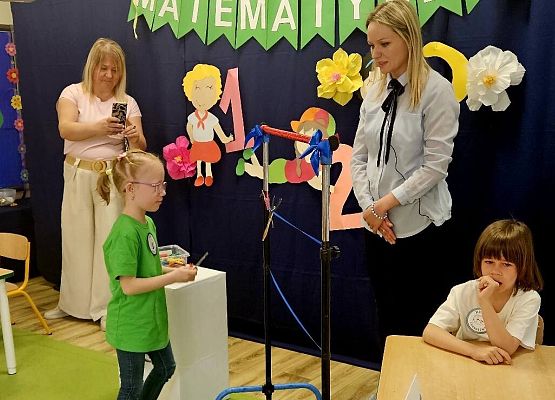 Grafika 7: Olimpiada Matematyczna w Charbrowie