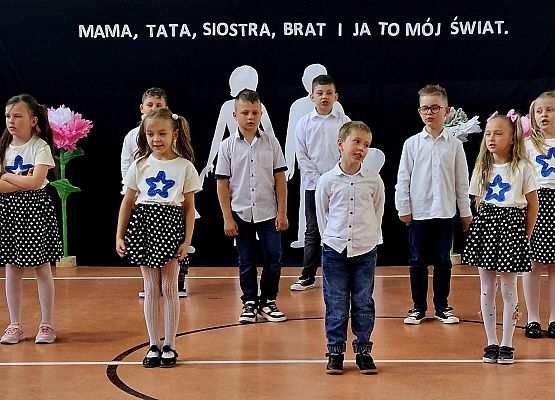 Grafika 17: Dzień Mamy i Taty