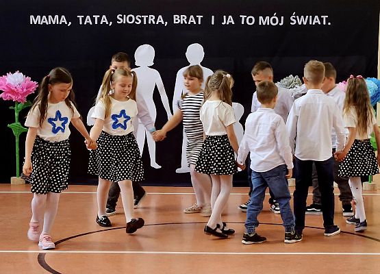 Grafika 18: Dzień Mamy i Taty