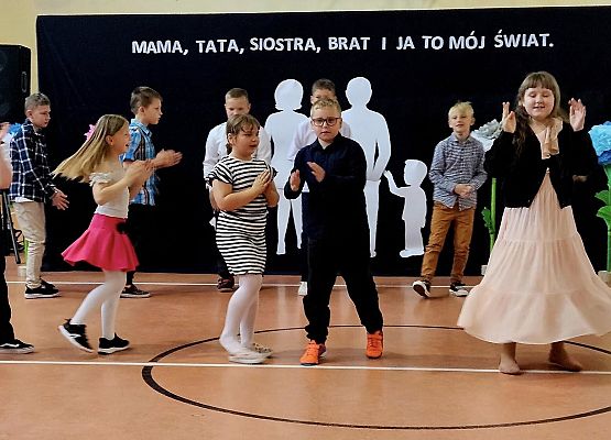 Grafika 20: Dzień Mamy i Taty