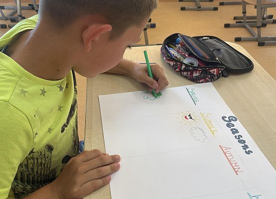 Grafika 3: Wakacje za nami – czas na kontynuację językowej przygody!